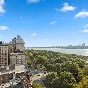 ** Hotel Riverside Tower USA
